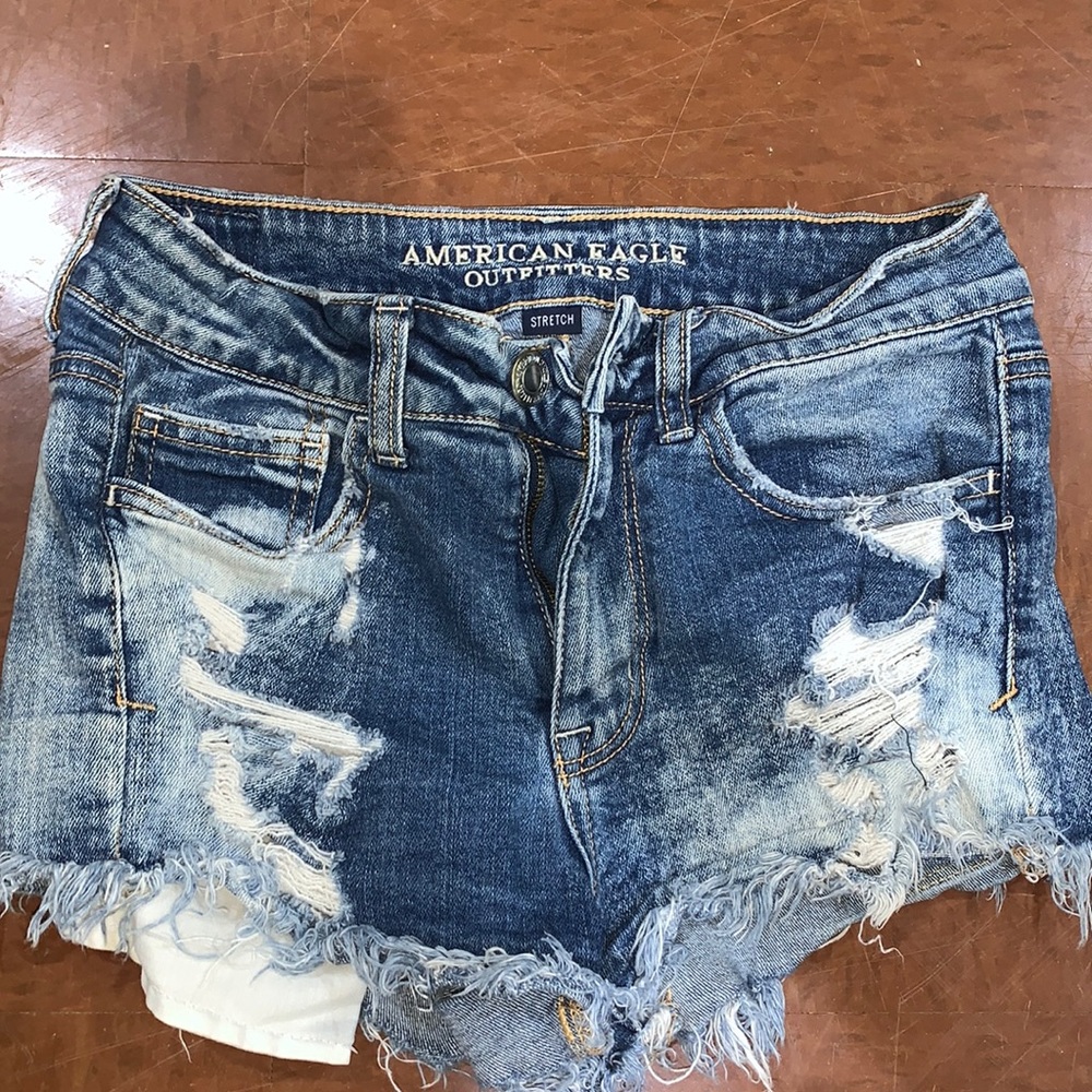 American Eagle Short shorts